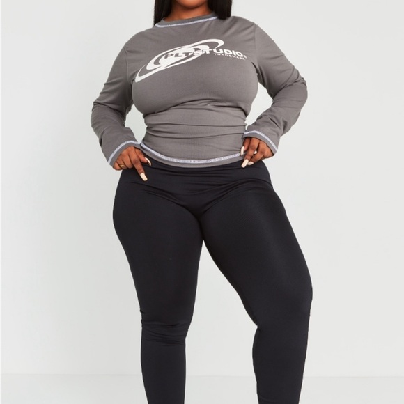 PRETTYLITTLETHING Plus Charcoal Washed
Studio Print Longsleeve T Shirt​​ - Picture 4 of 5